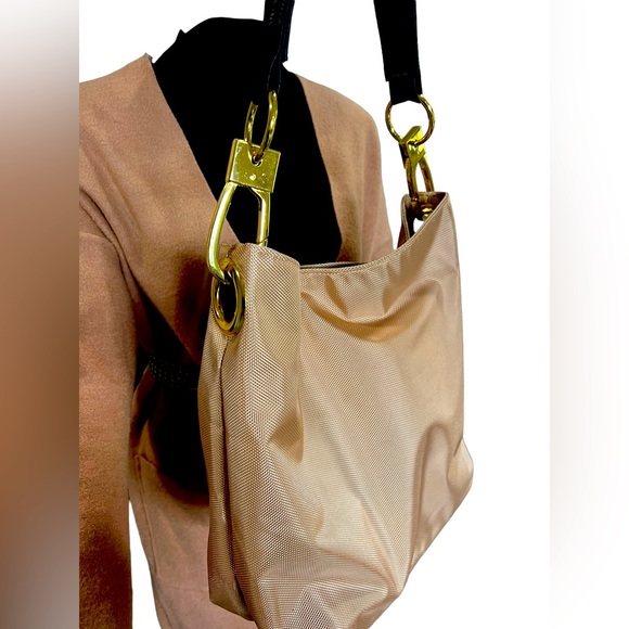 Braciano woven fabric shoulder bag with large gold hardware buckles and leather - Picture 2 of 6